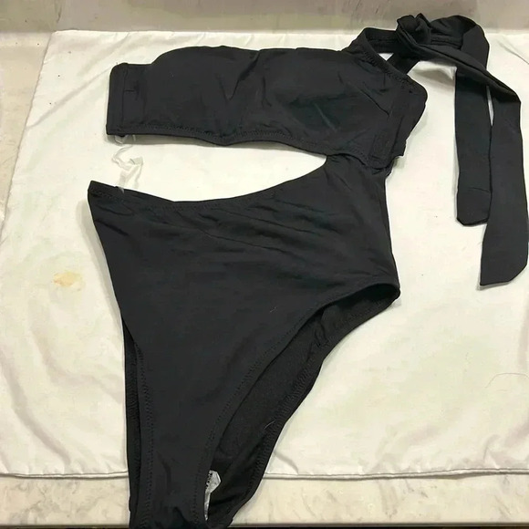 Shade & Shore One Piece Swimsuit Size Small - Picture 2 of 4